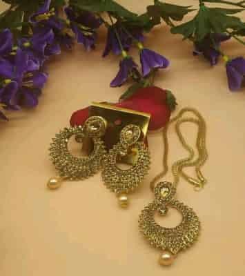 Arya Fancy Alloy Women's Jewellery Sets