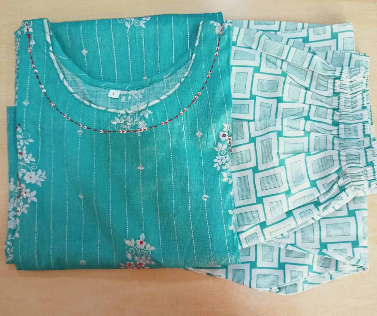 Sensational Women Kurta Sets