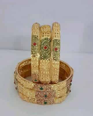 Graceful Bracelet & Bangles