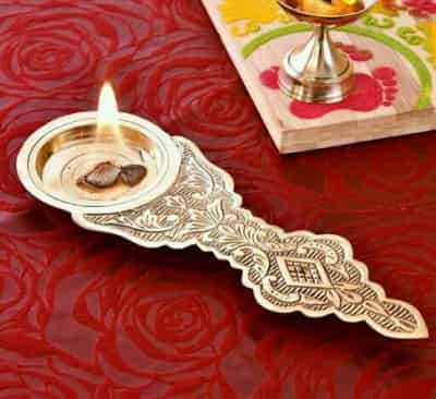Long Handle Kapoor Aarti Brass Diya (8 Inches)