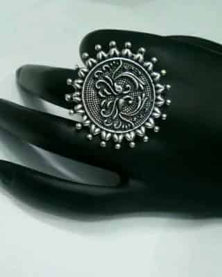 Twinkling Fancy Oxidised Silver Rings