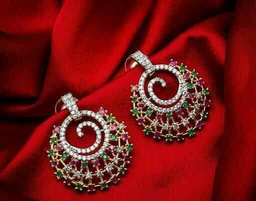 Stylish Women's Alloy Earring & Studs