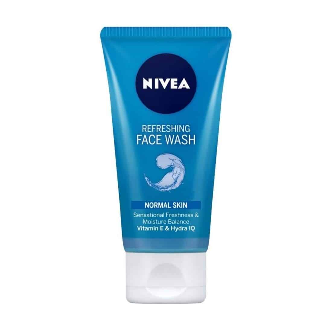 Nivea Women Aqua Face Wash - Refreshing Face Wash with Vitamin E