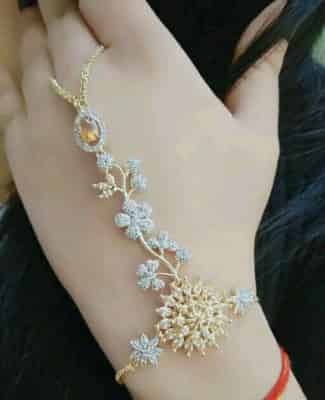 Elite Fancy Womens Brass Bracelets